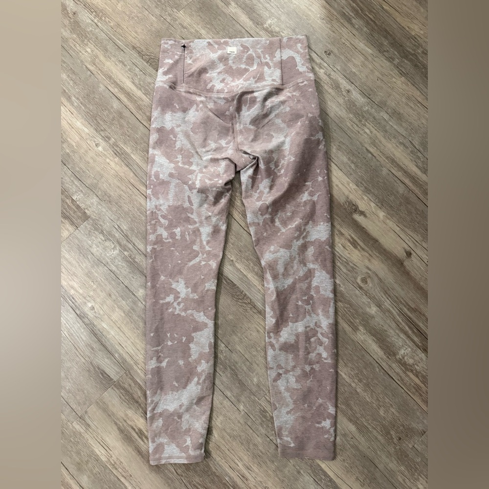 Vuori clean elevation leggings size small - Picture 4 of 5